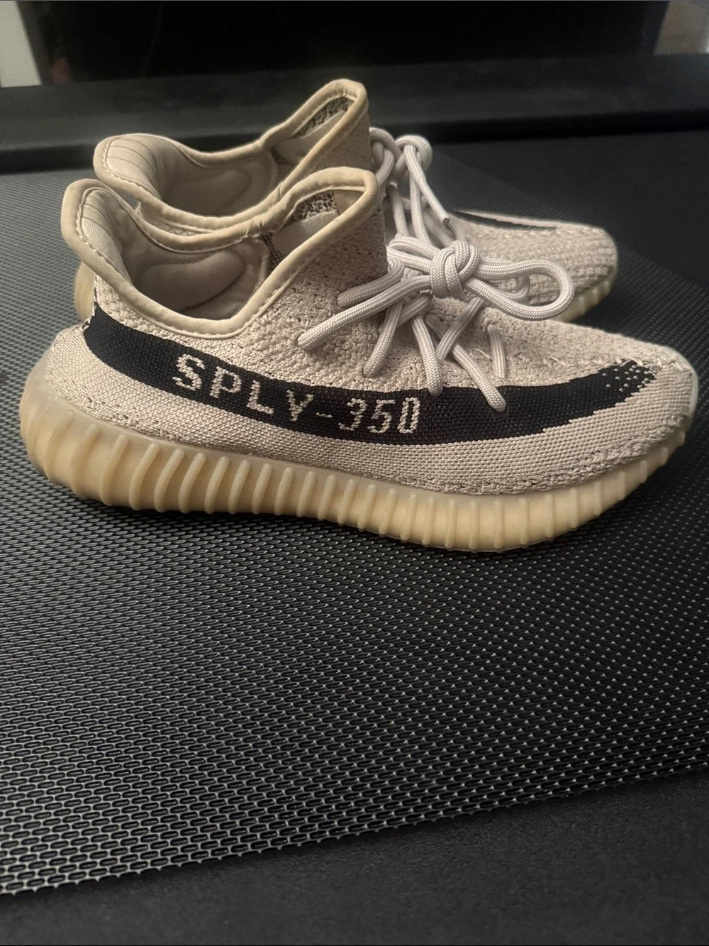 🩶 Yeezy 350 | Slate | Men 7 | Women 8.5